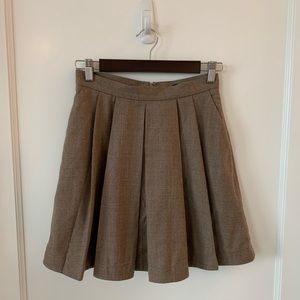 Club Monaco pleated wool skirt